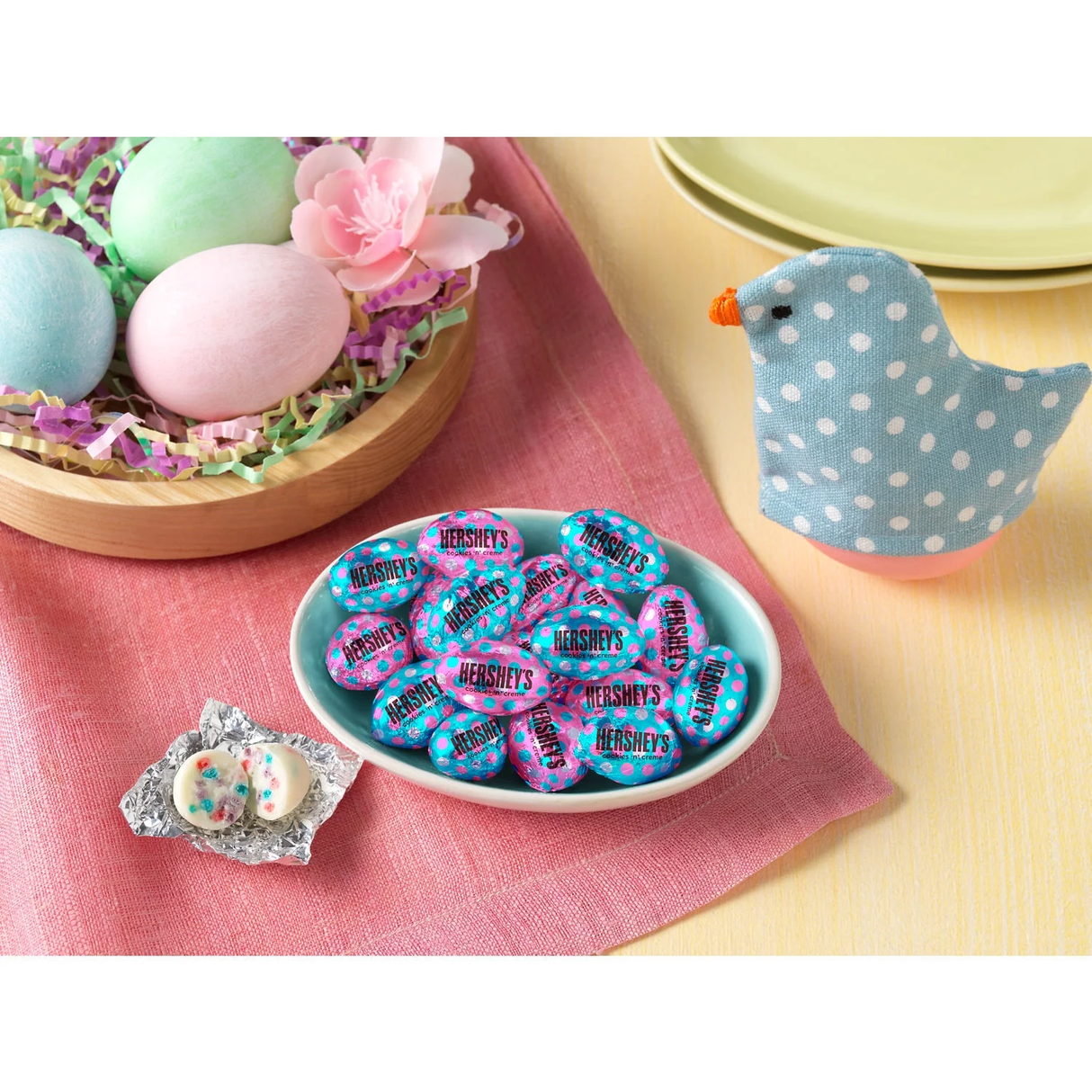 Hershey's Cookies 'n' Creme Polka Dot Eggs (Easter)