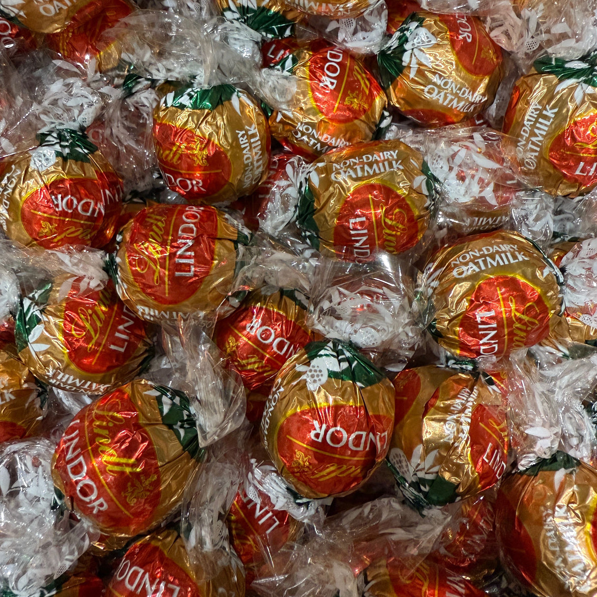 Lindt LINDOR Oatmilk Truffles Non-Dairy