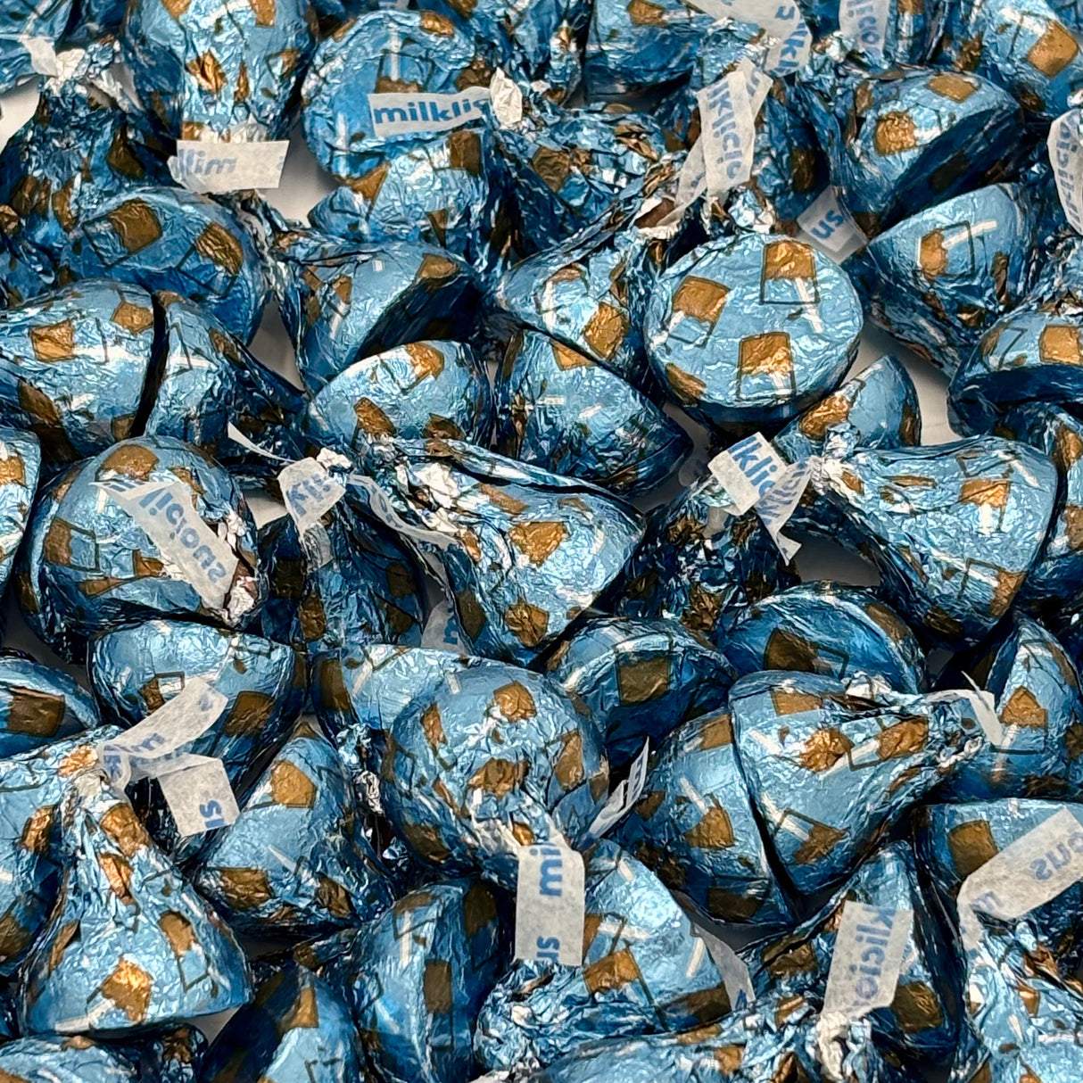 Hershey's Kisses Milklicious Milk Chocolate with Chocolate Filling – Bulk Value Bag