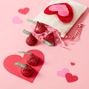 Hershey's Kisses Milk Chocolate – Meltaway – Red Roses Valentine Foil – Bulk Value Bag