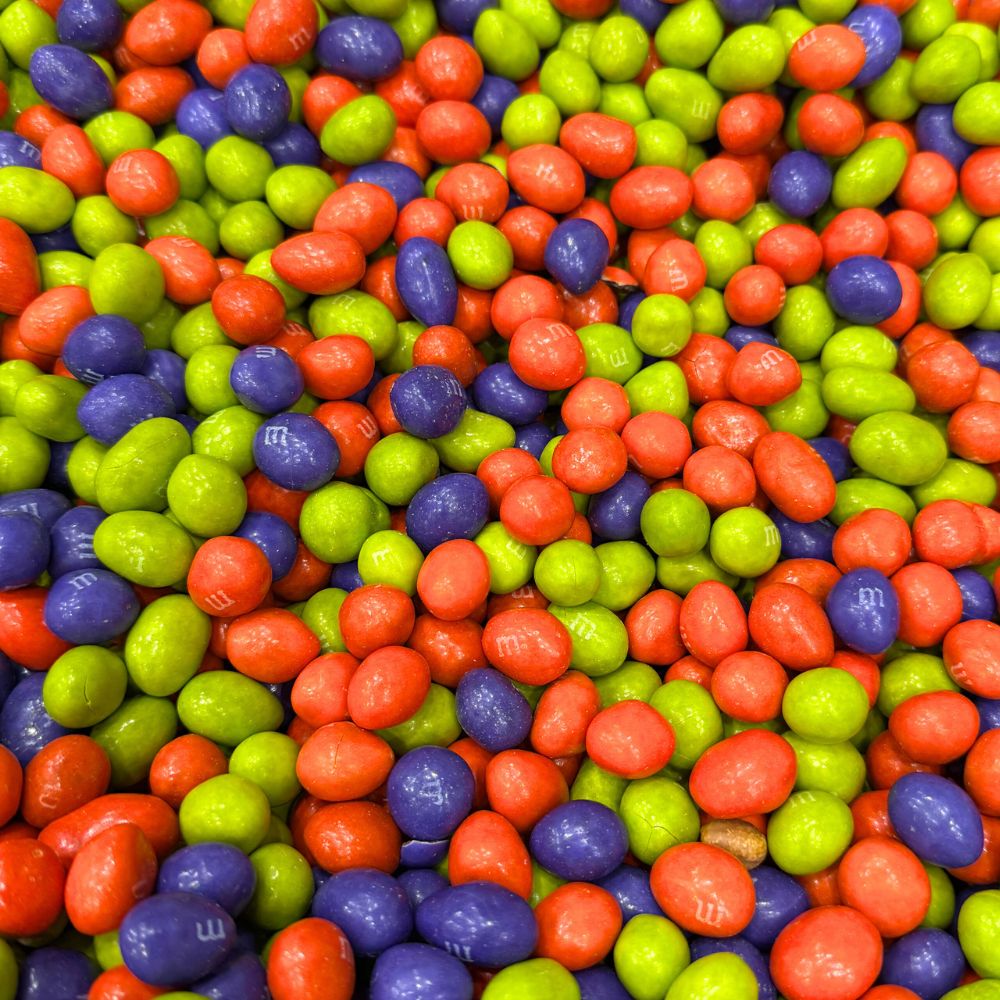 M&M's Peanut Milk Chocolate Candy – Ghoul's Blend – Bulk Value Pack