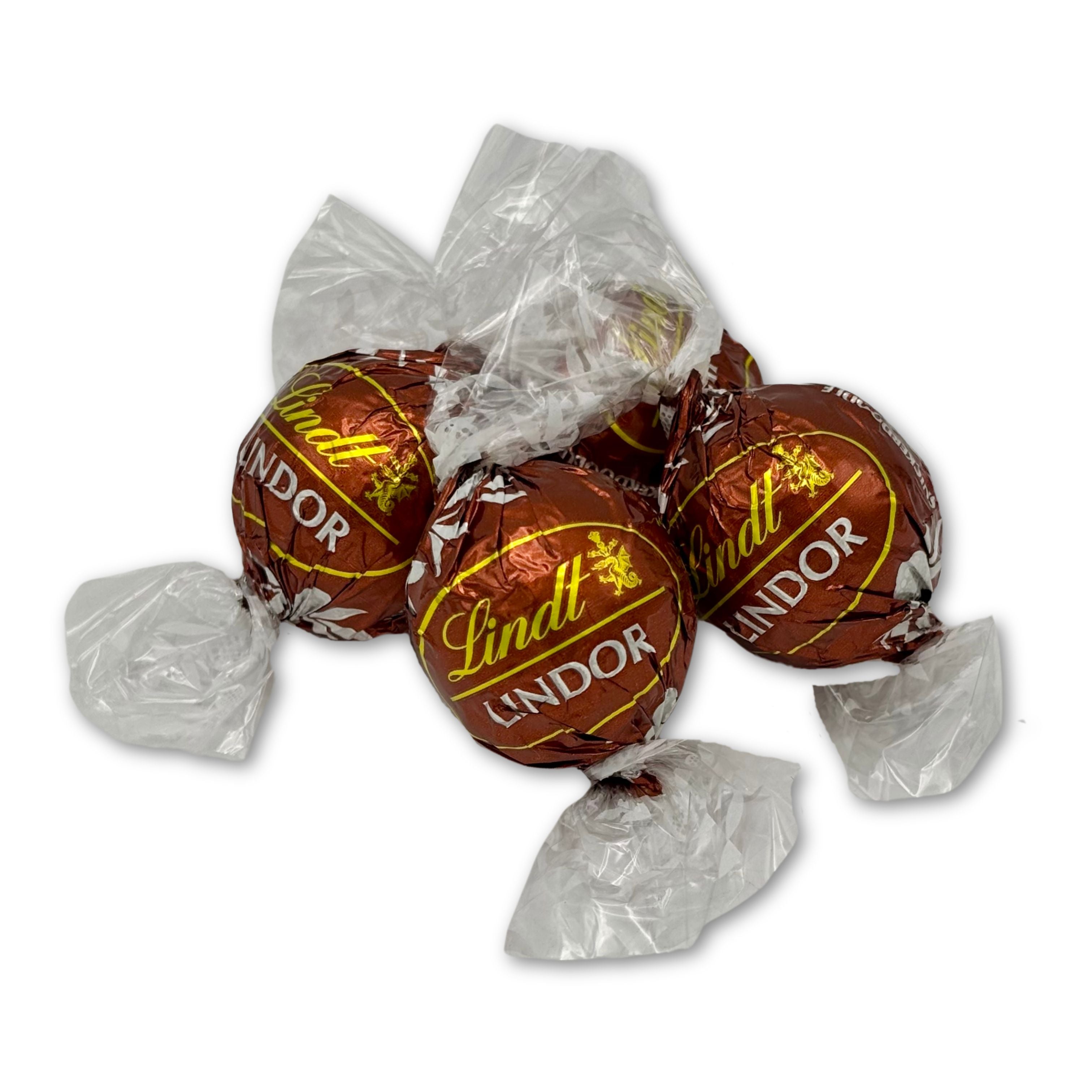 Lindt LINDOR Snickerdoodle White Chocolate Truffles – Bulk Value